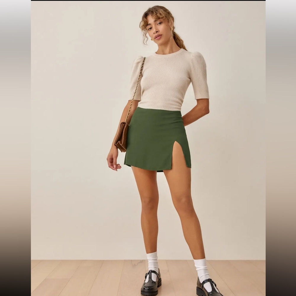 NWOT Reformation Margot Skirt Fern Green Mini Skirt Slit Size 10